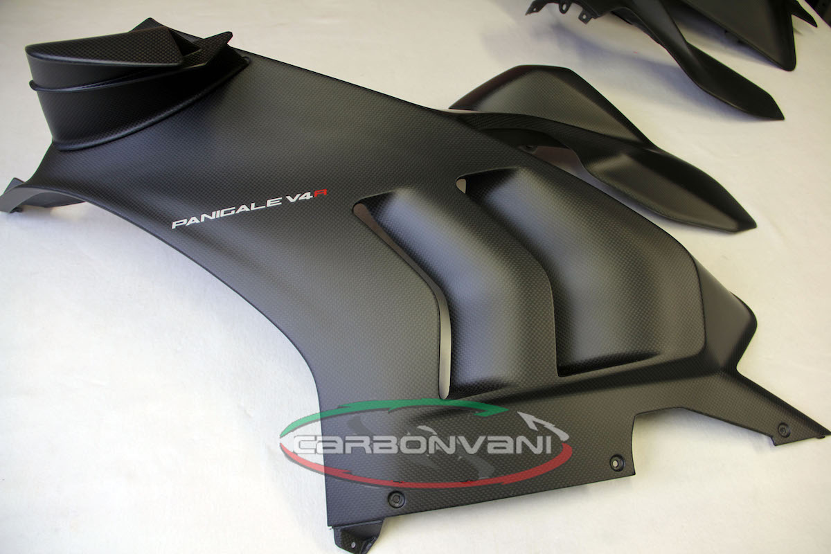 Carbonvani - Ducati Panigale V4 R / (20-21) V4 / S Carbon Fiber Left Side Panel (NO WINGLET) Carbonvani - Ducati Panigale V4 R / (20-21) V4 / S Carbon Fiber Left Side Panel (NO WINGLET)